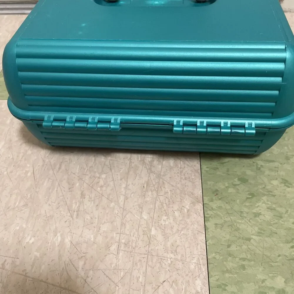 Vtg SASSABY Makeup Case Travel Organizer Model 108 Hard Case GREEN Blue Gold